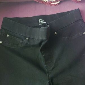 Kim Roger's Elastic waist pull on black jeans Size 8